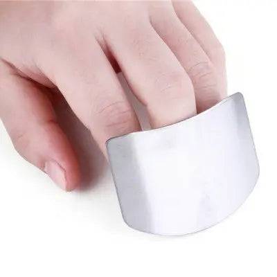 Ergonomic finger protector for chopping and slicing vegetables