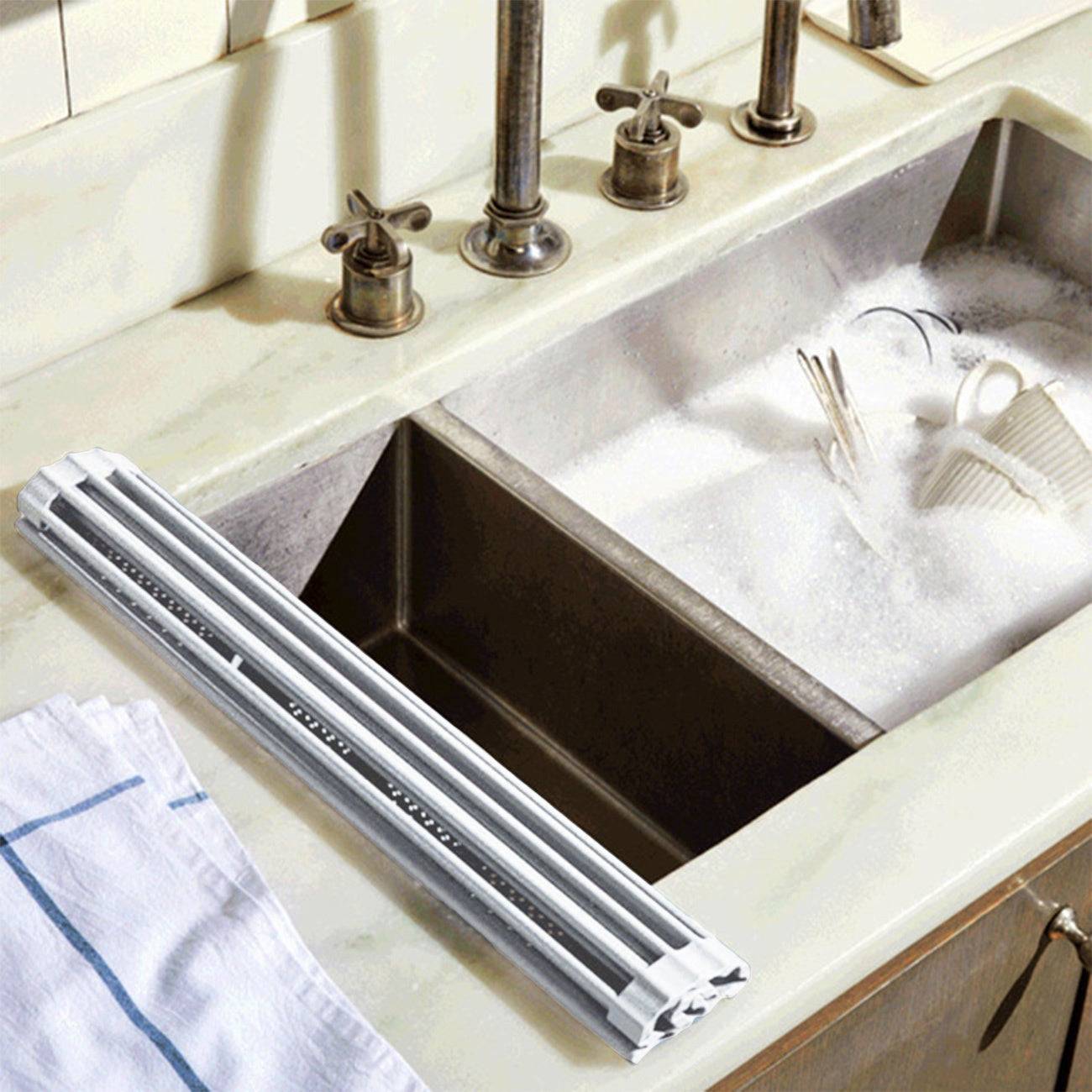 Compact dish rack ideal for small kitchens and apartments