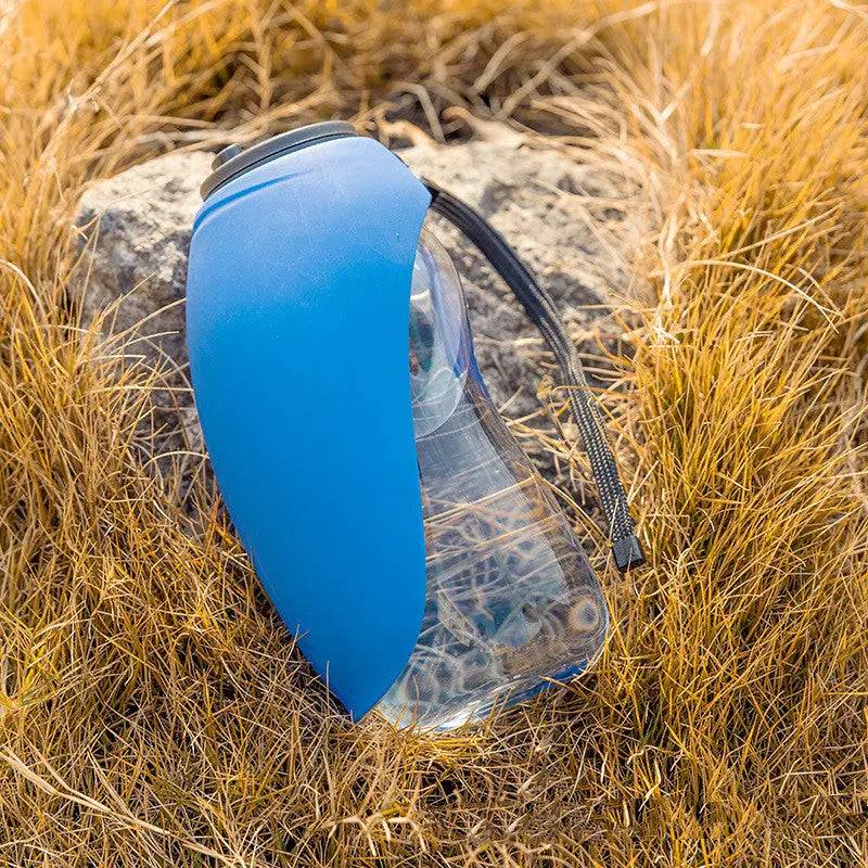 Pet hydration solution: 680ml portable water bottle for pets