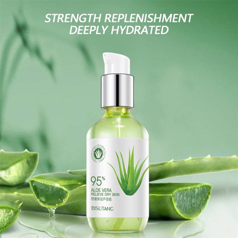 Aloe Vera Gel in a lightweight moisturizer for long-lasting hydration