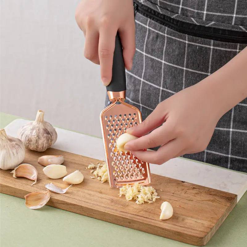 Durable kitchen peeler made from food grade materials