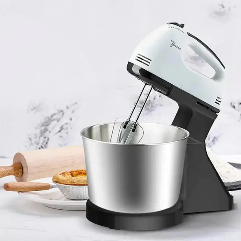 Versatile blender designed for baking and cooking with seven speed settings
